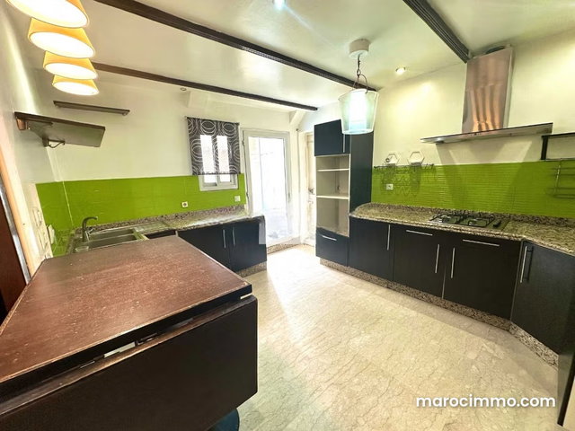 Appartement à Vendre de 160.0 m² à Casablanca, Belvedere Roches Noires — 5