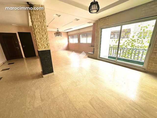 Appartement à Vendre de 160.0 m² à Casablanca, Belvedere Roches Noires — 2