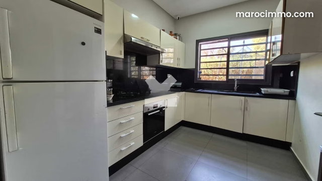 Appartement à Vendre de 251.0 m² à Dar Bouazza, Tamaris1 — 2