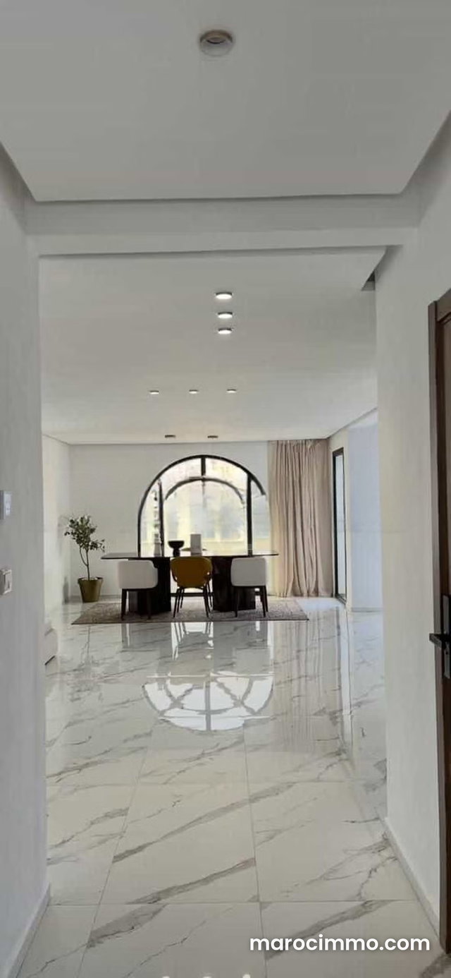 Appartement à Vendre de 205.0 m² à Casablanca, Triangle D'Or — 3
