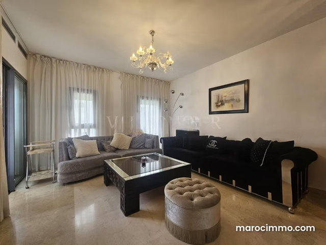 Location d'un superbe Duplex 4chambres avec terrasse au CFC, Casablanca — 2