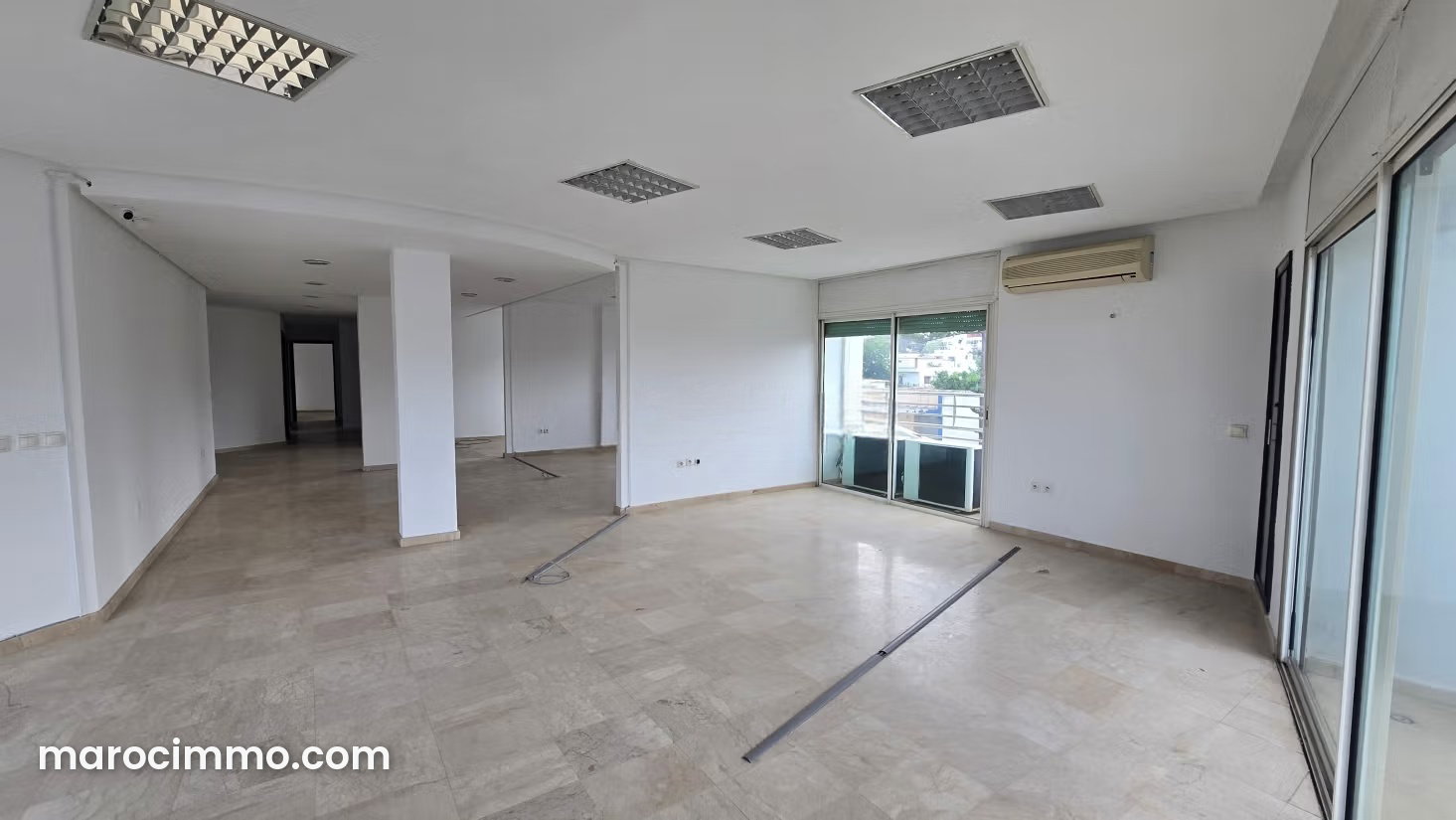 Bureau 180 m² avec terrasse, Agdal, Rabat — Rabat
