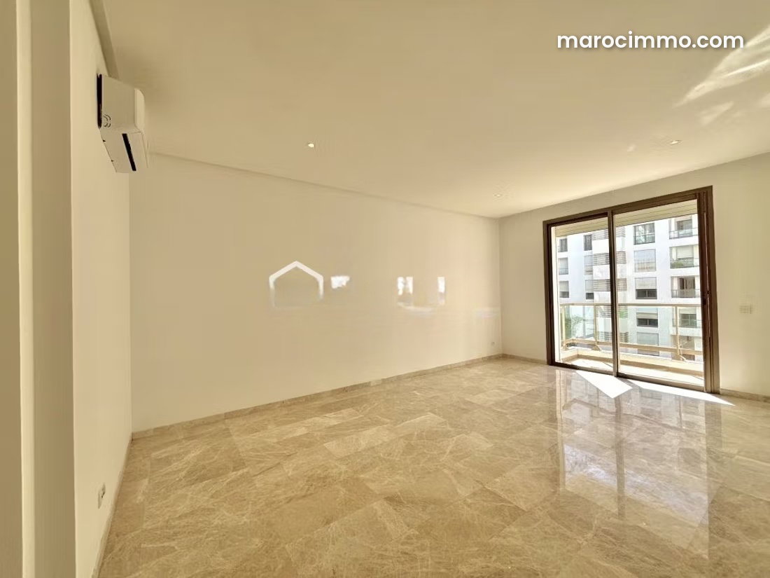 95 m² Apartment with Sea View, Pool and Garden in Anfa, Casablanca — Casablanca