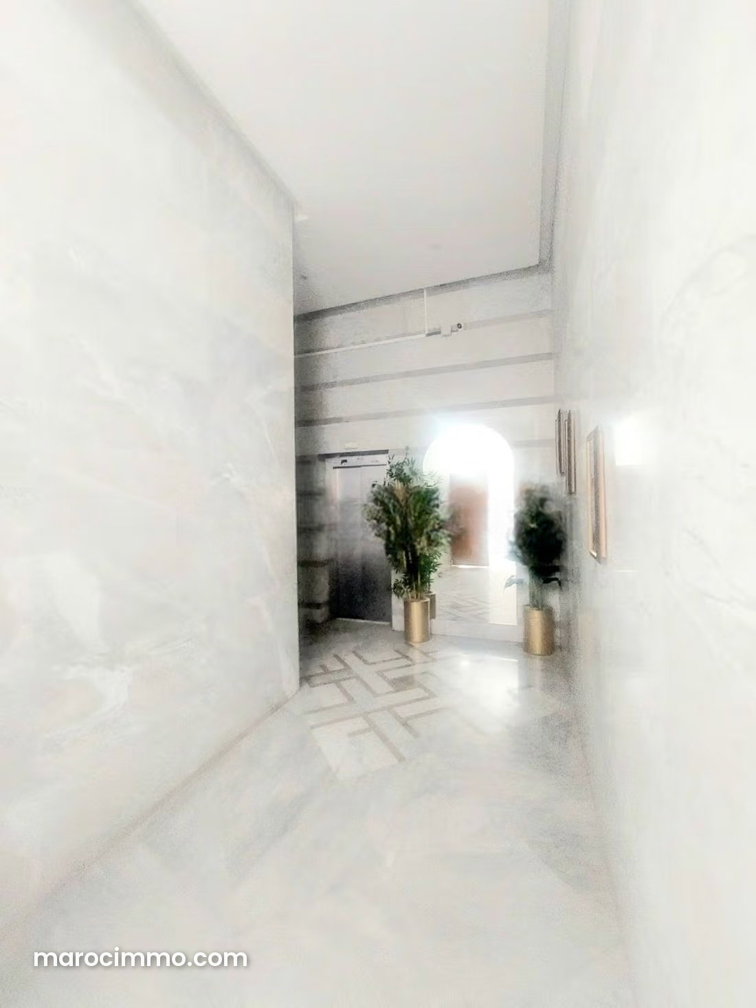 6-Room Apartment with Terrace in Al Fida, Casablanca — Casablanca