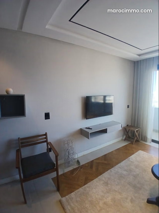 Cil Studio neuf luxueux meublé balcon vue — 3