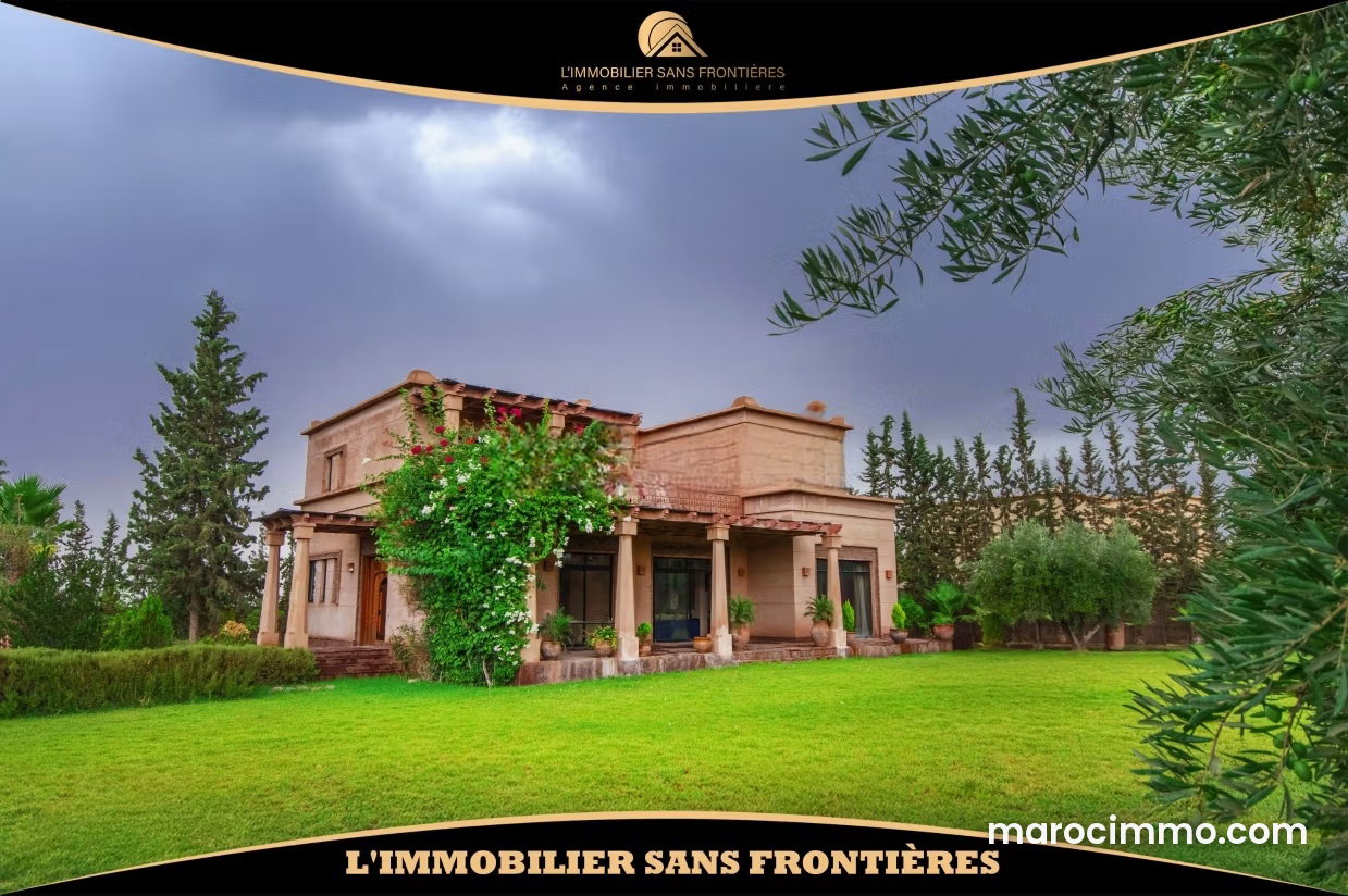 390 m² Villa on 10,400 m² of Land in Sidi Abdellah Ghiat, Marrakech — Marrakesh
