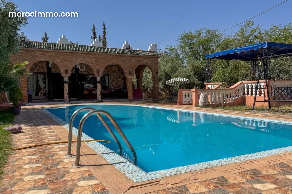 Furnished 5-Bedroom Villa with Swimming Pool, Sidi Abdallah Ghiat — Sidi Abdallah Ghiat