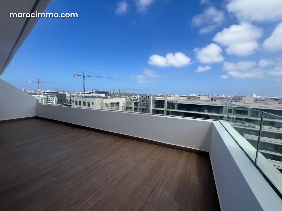2-Bedroom Apartment with Terrace, Casablanca Finance City — Casablanca