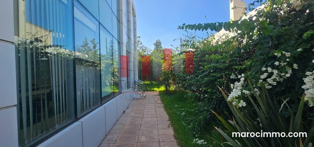 Villa professionnelle aménagée de 500 m de surface exploitable a la location en plein quartier ANFA — 2