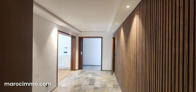 À LOUER – Appartement moderne sans vis à vis — Rabat