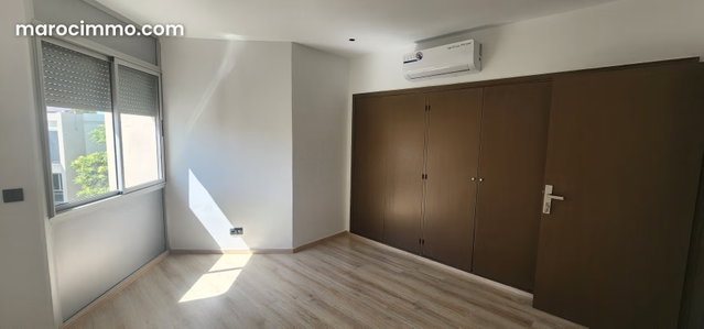 À LOUER – Appartement moderne sans vis à vis — 4