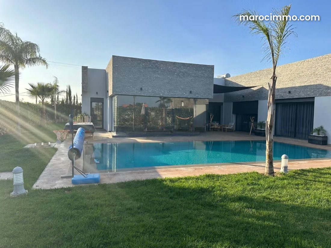 Villa neuve 290 m² avec piscine chauffée, Amelkis Marrakech — Marrakech