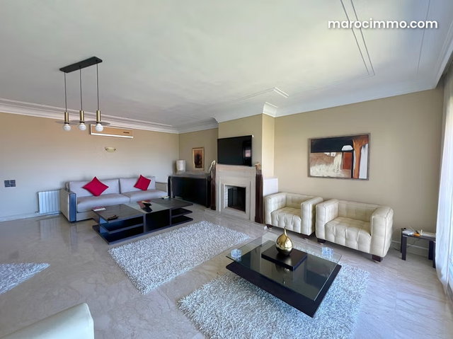 Bel appartement en location à Ain Diab vue mer. Surface totale 200 m² — 3