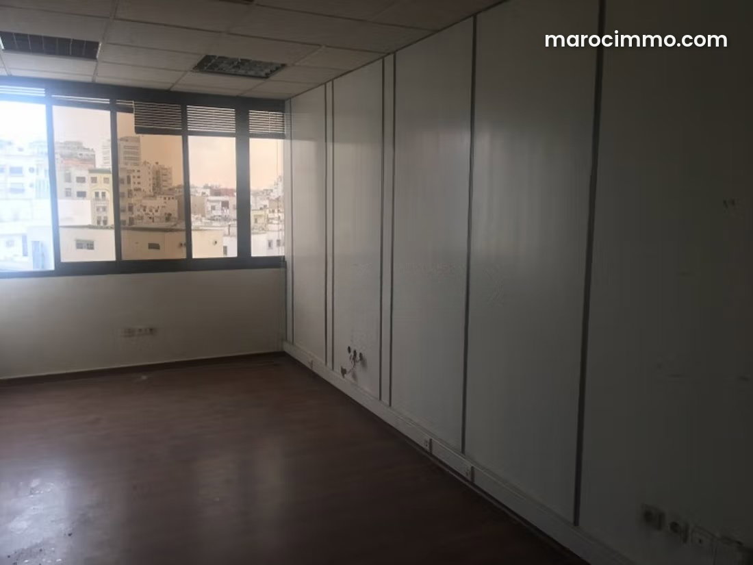 200 m² Office for Rent in the Heart of Bourgogne, Casablanca — Casablanca