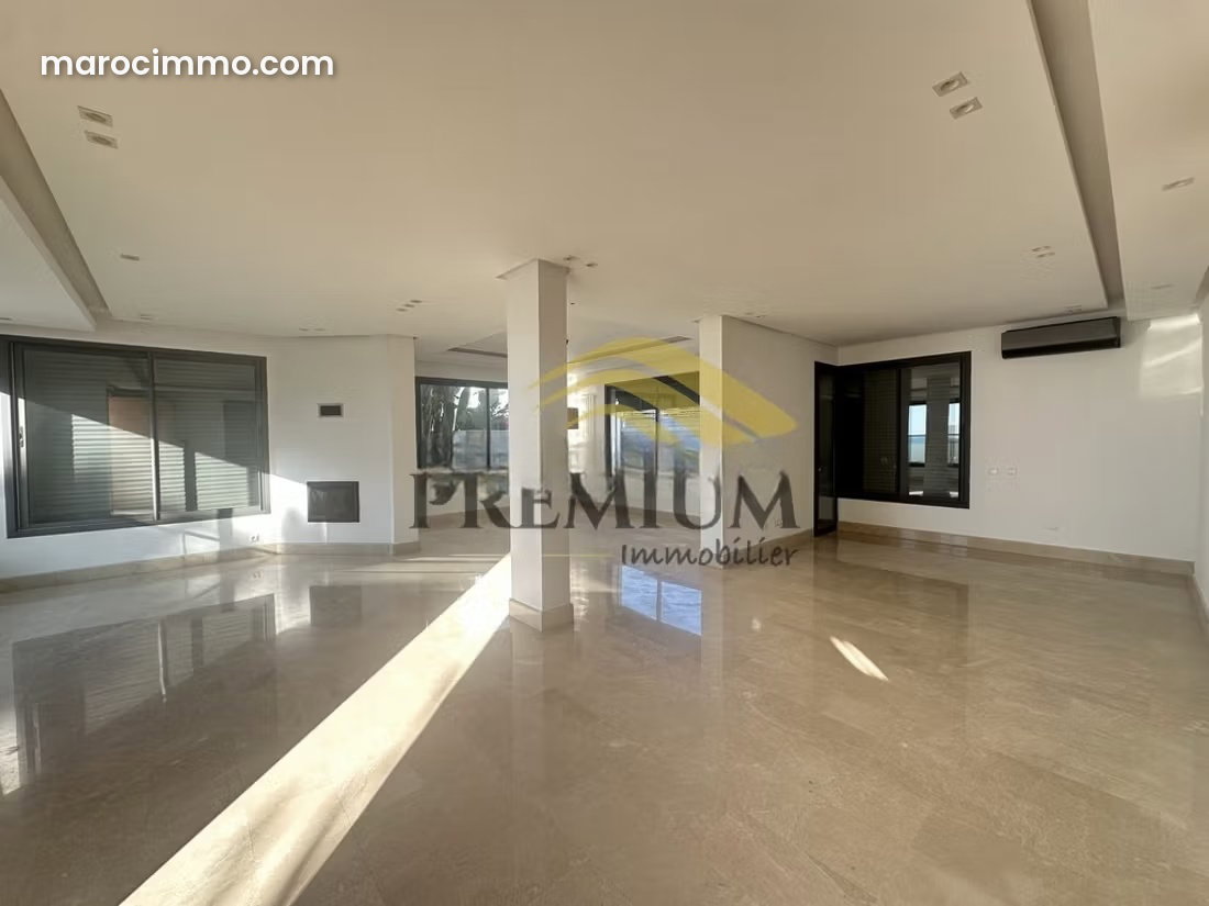 500 m² House with Pool and Sea View, Harhoura, Temara — Temara