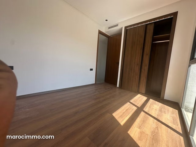 Appartement en location à Casablanca Finance City. 2 chambres. Parking et jardin — 5