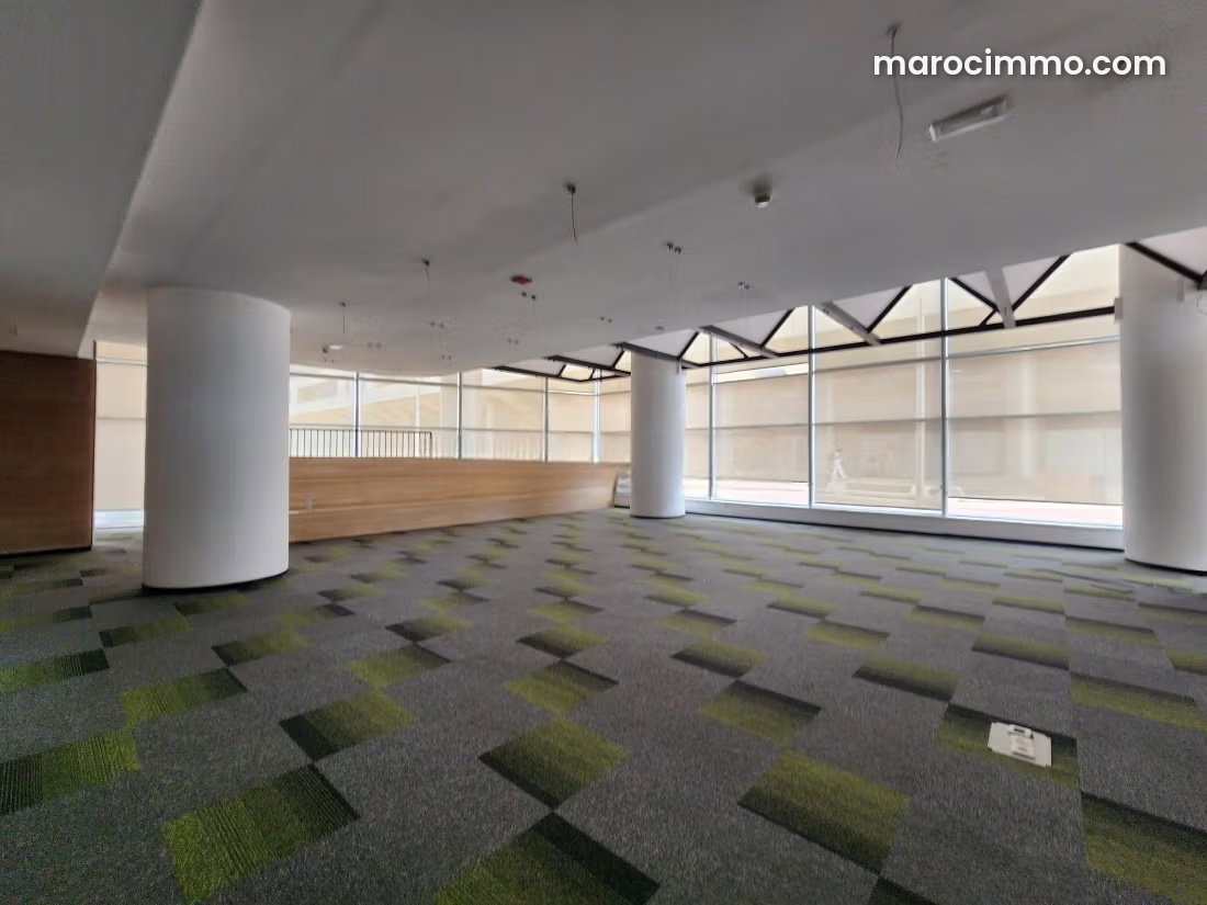 635 m² Commercial Space with Triple Shopfront, Casablanca Marina — Casablanca
