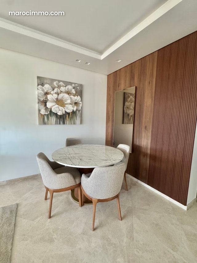Bel appartement à louer — 5