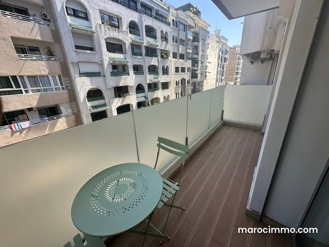 Vend appartement à Racine. 3 belles chambres — 2