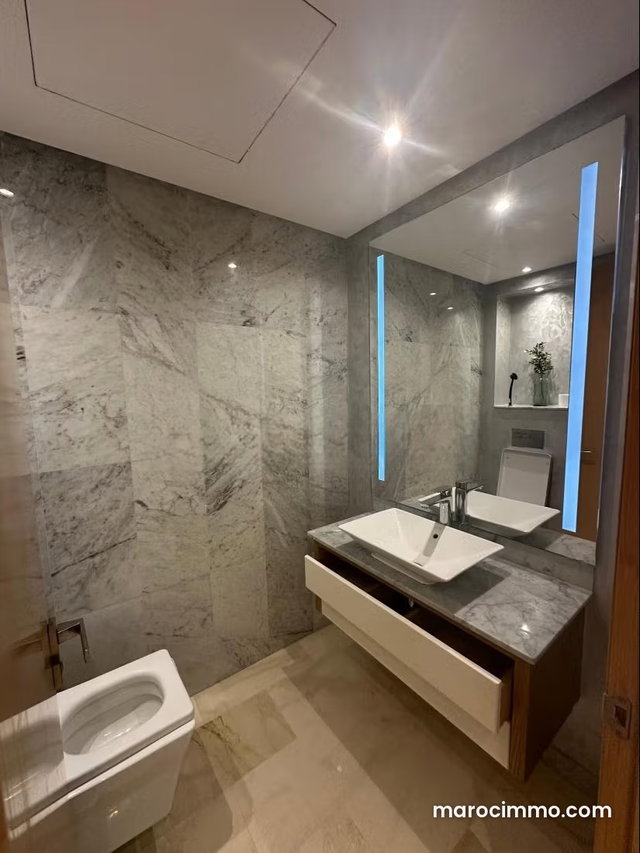 Vend appartement à Racine. 3 belles chambres — 5