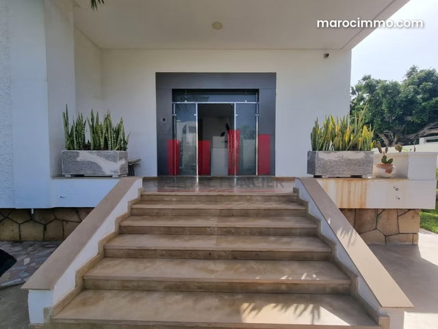 Villa a usage professionnel de 450 m de surface utile a la location en plein quartier Anfa — 5