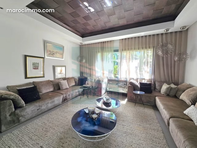 DL. 983: Superb villa with pool in Aïn Diab — 4