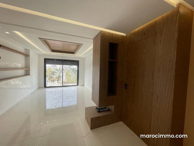 Appartement a vendre superficie 99 m2 — 2