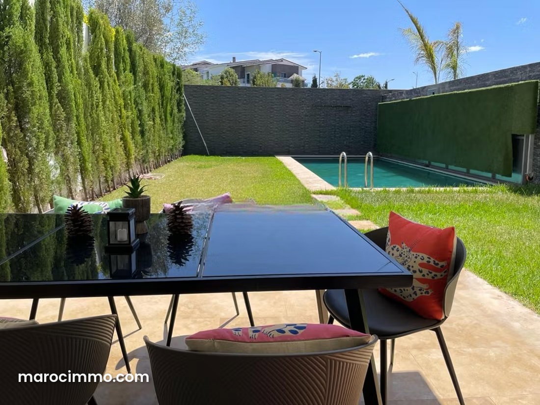 Villa avec piscine à louer à Bouskoura, Ville Verte — Bouskoura