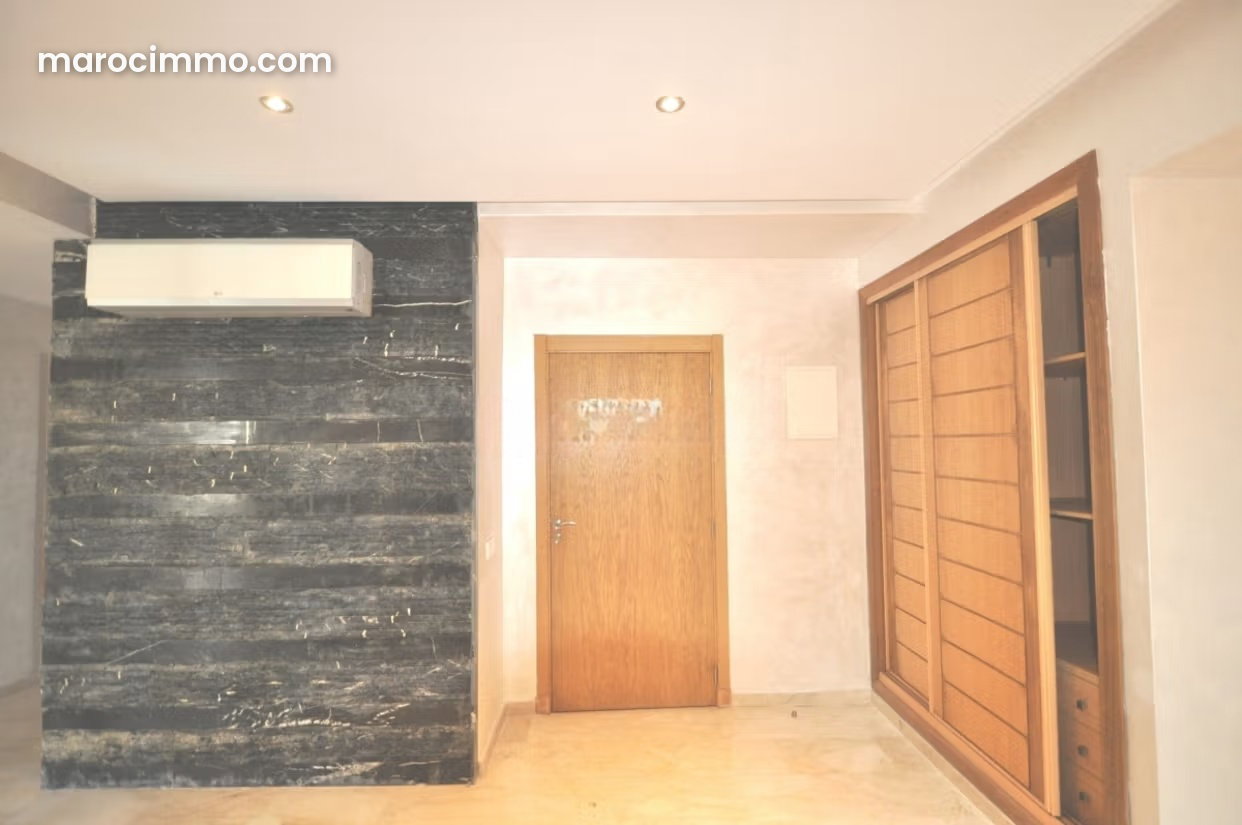 Appartement vue piscine avec terrasse à El Mansouria — El Mansouria