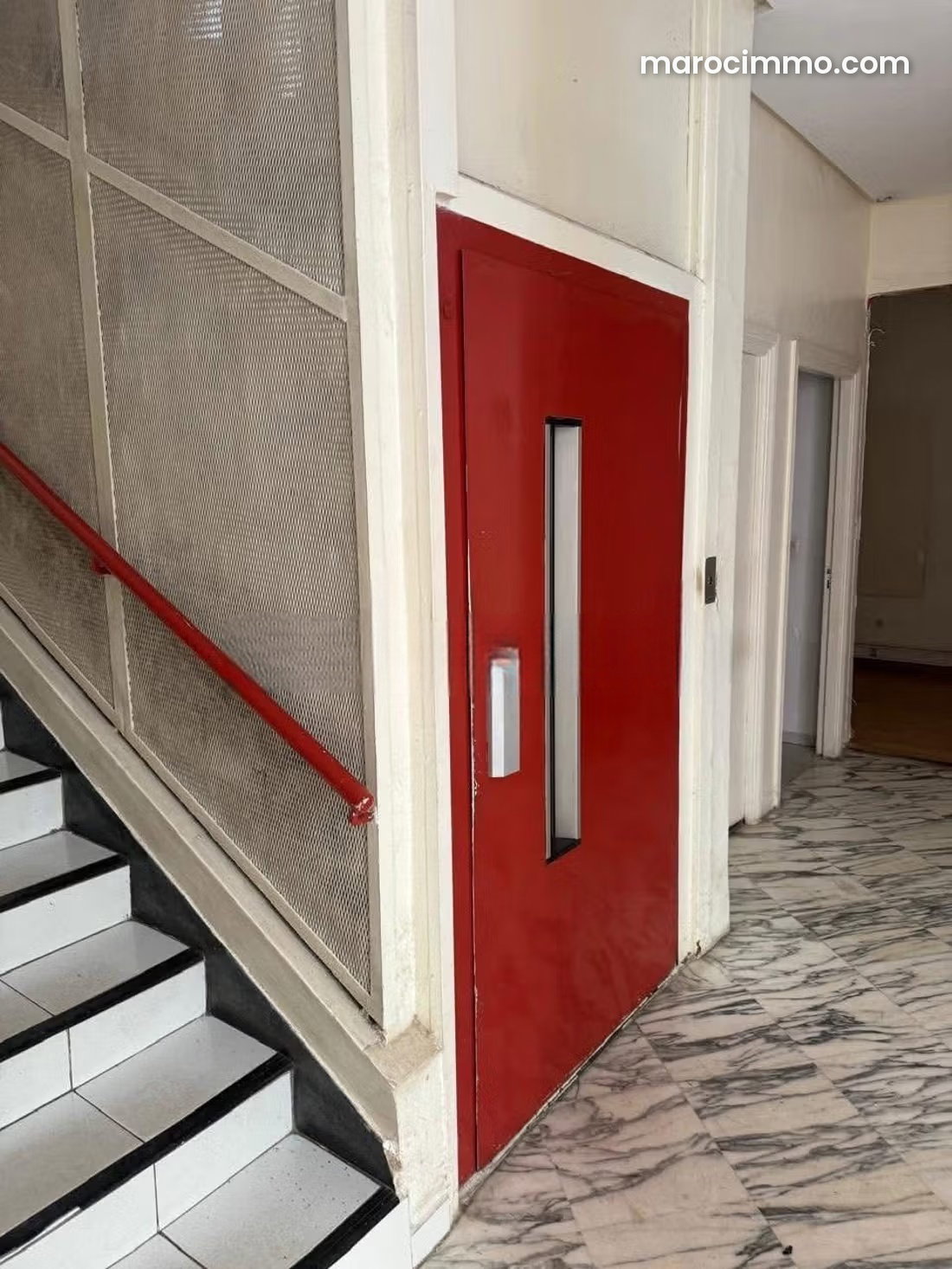 Immeuble 4 niveaux sur 1288 m² à Maarif, Casablanca — Casablanca