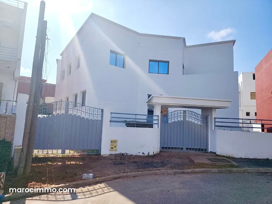608 m² Commercial Premises, El Ismailia, Kenitra — Kenitra