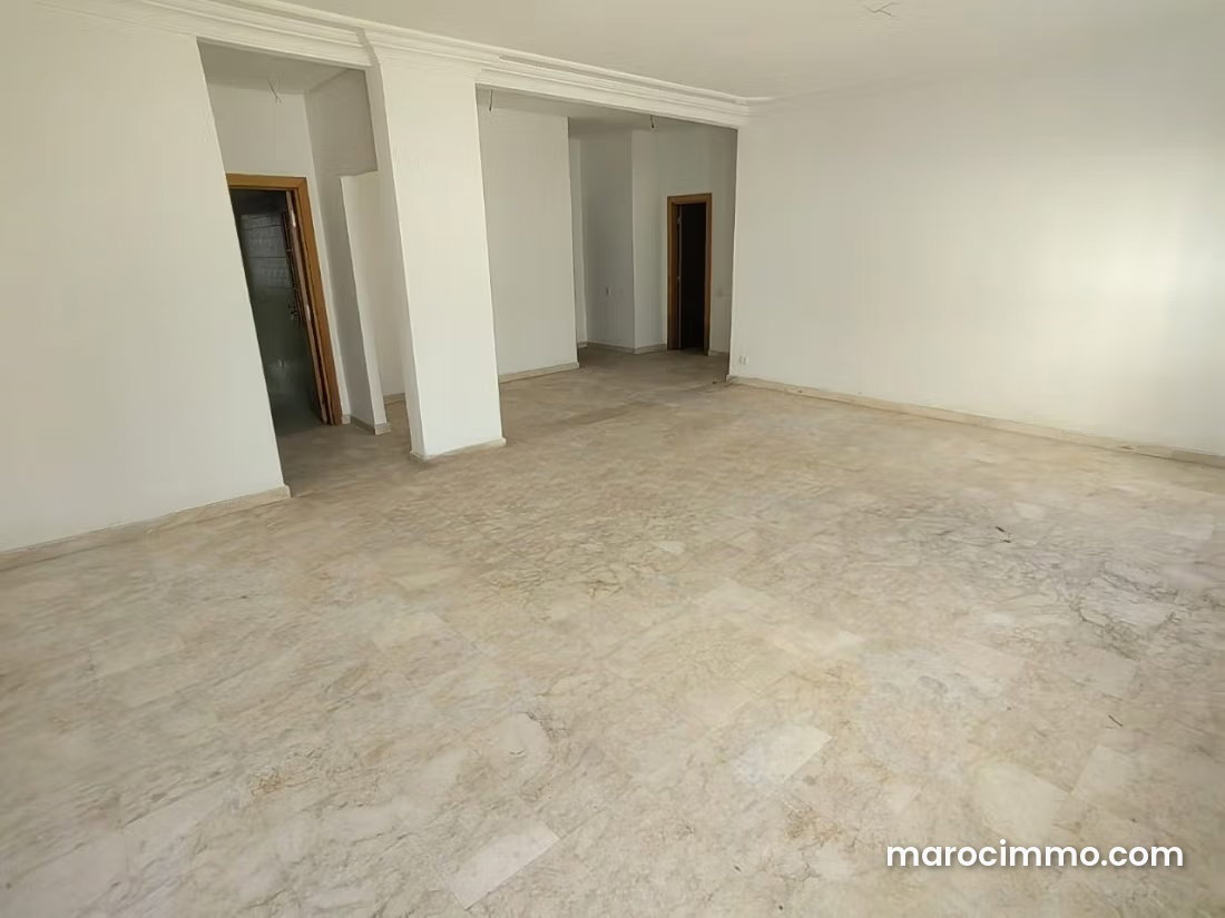Appartement 128 m² à Riyad Rabat avec terrasse — Rabat