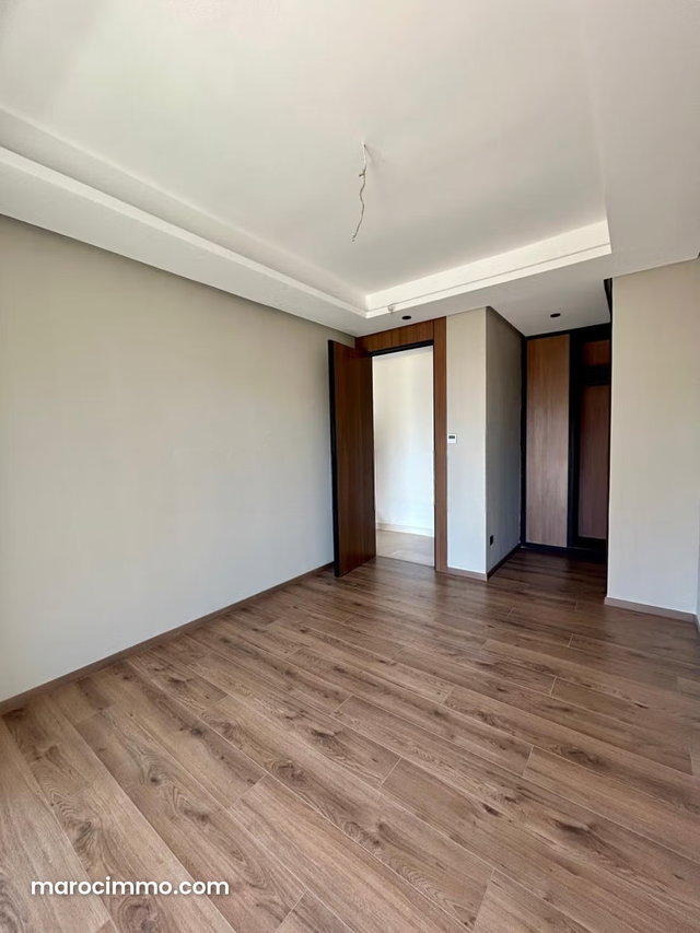 Superbe appartement à vendre à Casablanca Finance City. 1 chambre. Ascenseur et places de parking — 2
