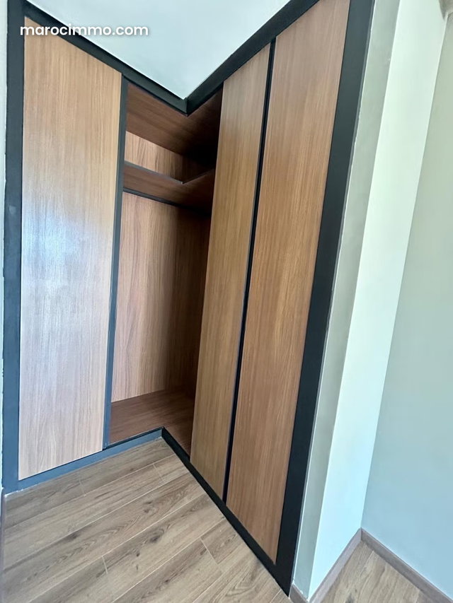 Superbe appartement à vendre à Casablanca Finance City. 1 chambre. Ascenseur et places de parking — 3