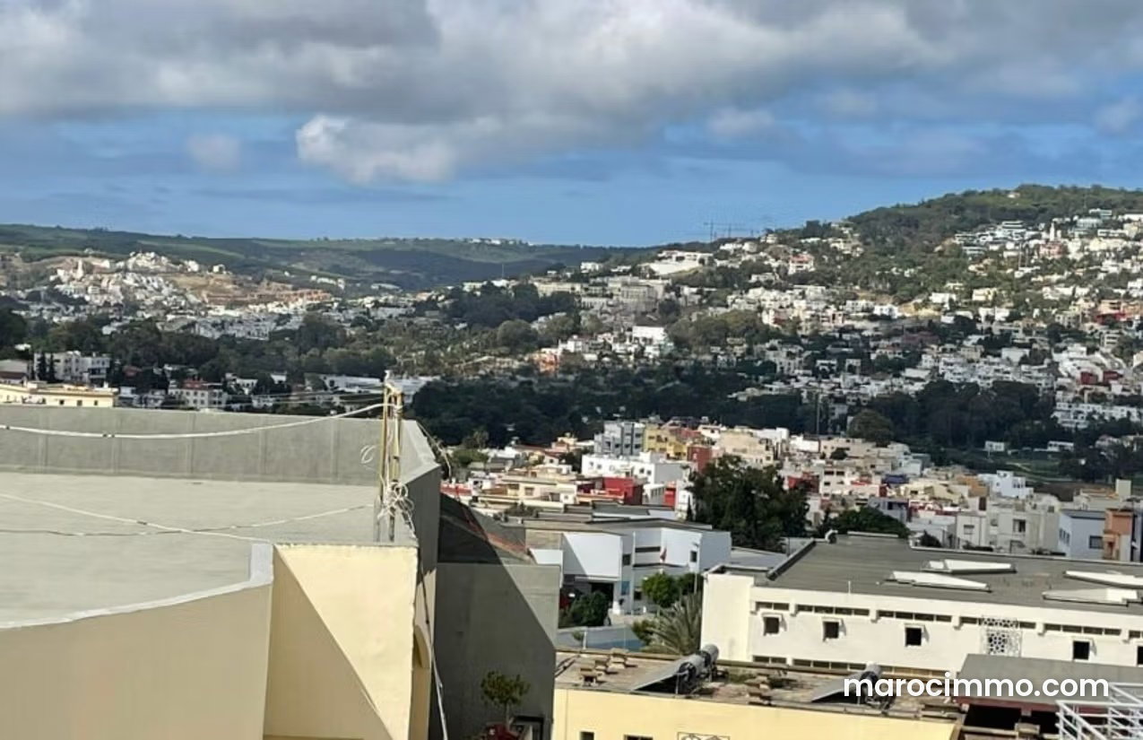 Newly furnished 340 sqm duplex, 4 bedrooms, Iberia, Tangier — Tangier