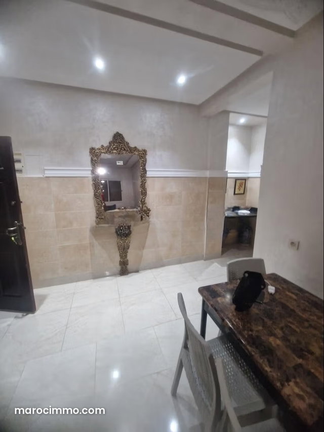Appartement idéal meublé propre pr longue durée — 2