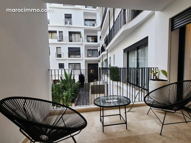 Studio joliment meublé 60m2 residence fermée à Bourgogne Ouest — 2