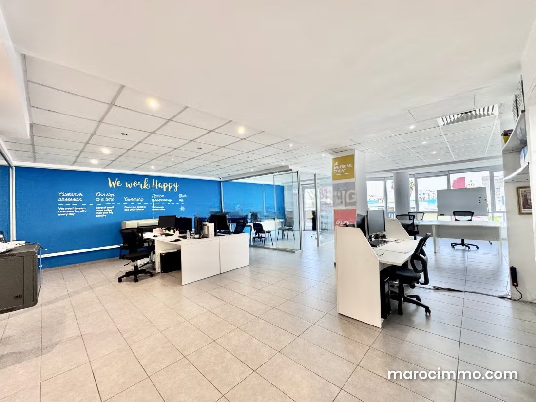 140 sqm Office for Sale in Racine, Casablanca with Terrace — Casablanca