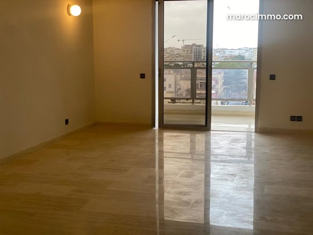 Spacious Apartment for Sale in a Prime Location — 2