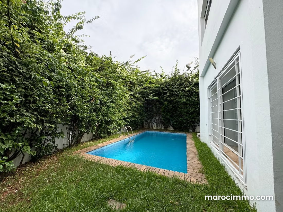 Villa with Pool and Garden for Rent, Anfa, Casablanca — Casablanca