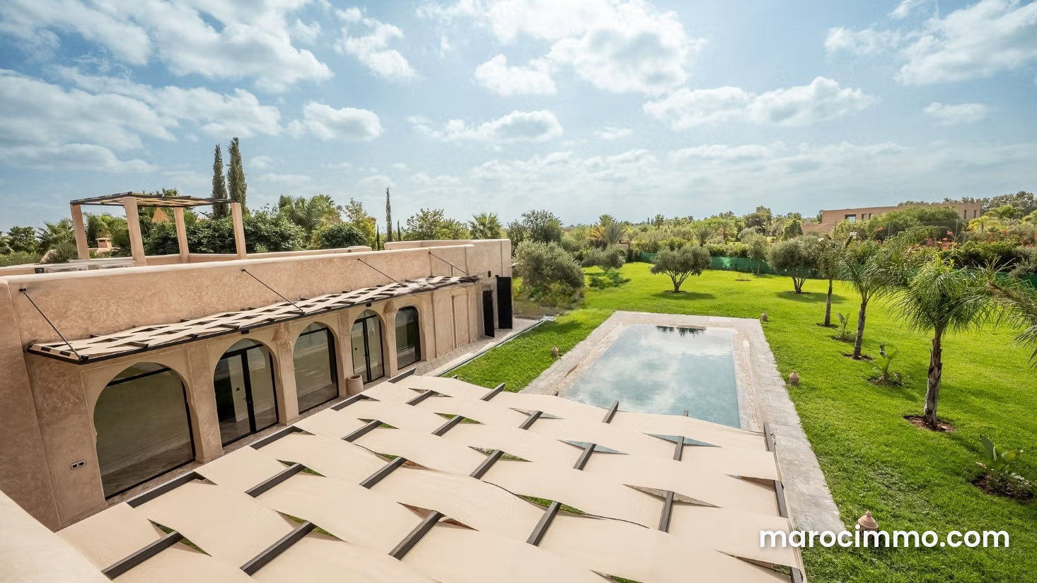 Villa 360 m² et jardin 3800 m², Route de Ouarzazate, Marrakech — Marrakech