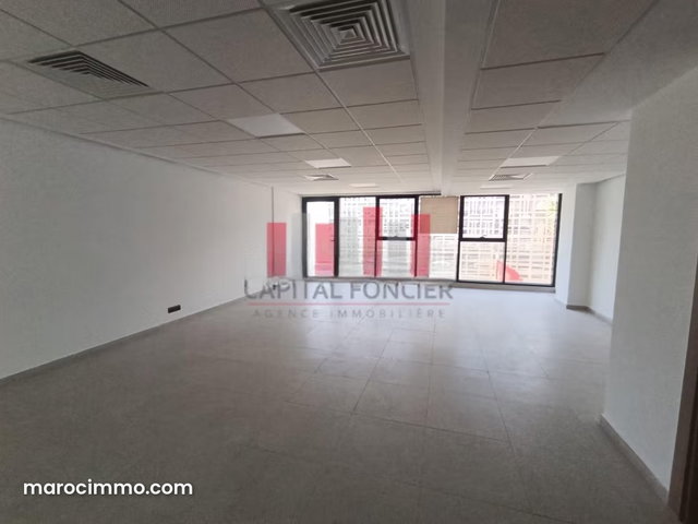 Premium New Office Space for Rent in Oasis, 60m2 — 4