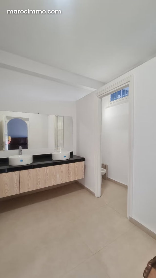Souissi Ground Floor Villa for Rent — 5