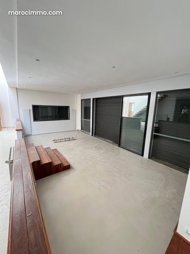 For Sale – Exceptional Renovated Villa with Pool in Dar Bouazza — 5