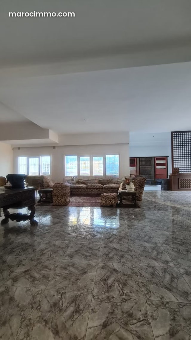 Villa à louer endroit très calme Pinède 35 000 dhs — 4