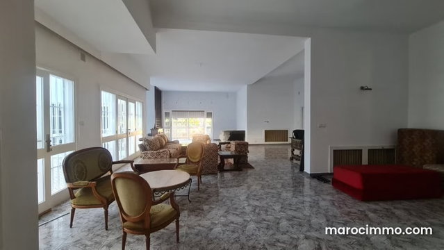 Villa à louer endroit très calme Pinède 35 000 dhs — 2