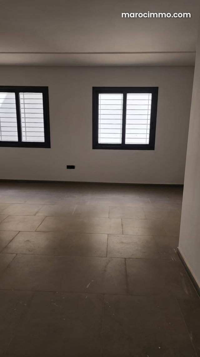 En location Plateaux bureaux dans centre d’affaires — 4