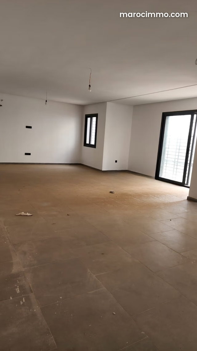En location Plateaux bureaux dans centre d’affaires — 3