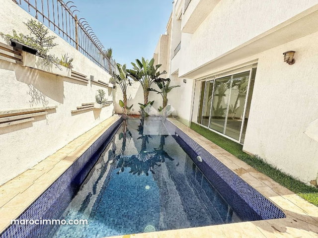 Villa à Vendre de 281.0 m² à Casablanca, Ain Diab Extension 2 — 4