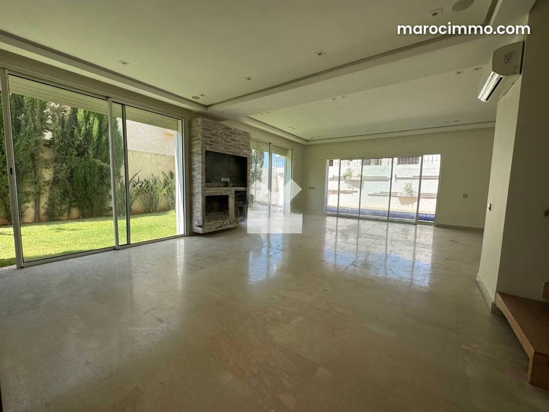Villa 4 chambres à Aïn Diab, Casablanca, vue mer et confort — Casablanca